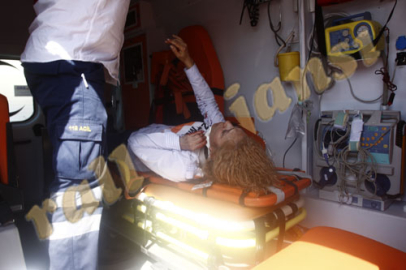 Flash > Ege'de talihsiz kaza, 'tak' devrildi iki yaralı var!