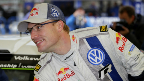 Latvala, Ogier'in peşini bırakmıyor!
