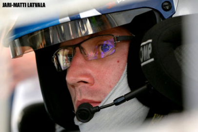 Latvala, Fin shakedown'unda herkese ayar çekti!