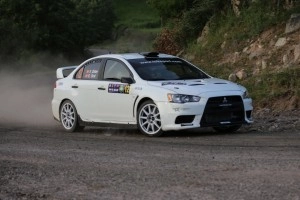 Murat Soyçopur üçüncü etapta spin attı (üstte)