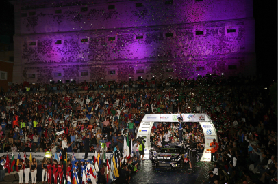 Meksika’da festival tadında start!