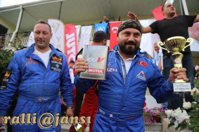 İsmail Ayhan; "Önce araba zehirlendi, sonra ben!"