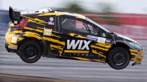 Nascar pistinde rallikros!