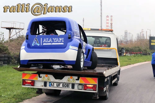 Fotoğraf | Körfez Pisti V2 Challenge kaza sonrası 45197