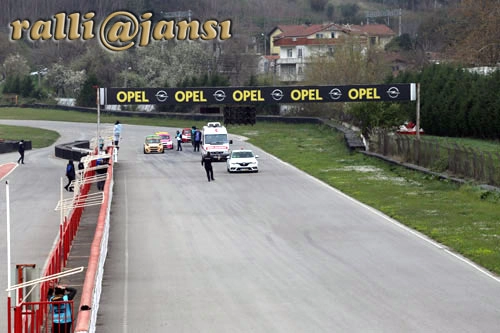 Fotoğraf | Körfez Pisti V2 Challenge kaza sonrası 45186