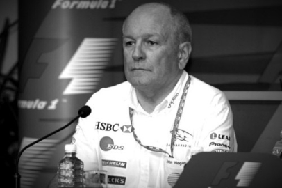 John Hogan vefat etti