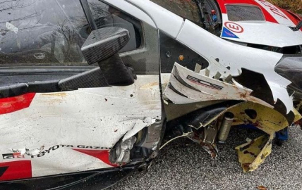Monza testi aksadı