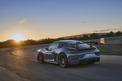 Günlük yarışçı: Porsche 718 Cayman GT4 RS