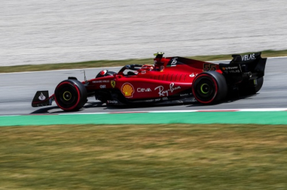 Leclerc 3'te 3 yaptı