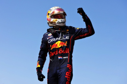 Red Bull İspanya'da 1-2!