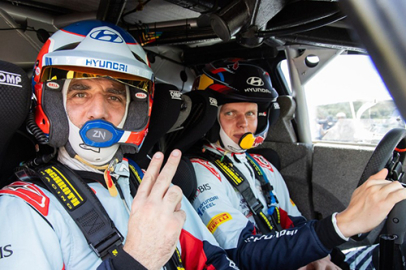 Patron sağ koltukta!