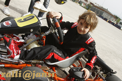 Micro'da hedefi podyum