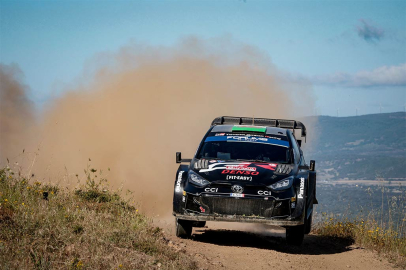 Akropol'de altın peşinde