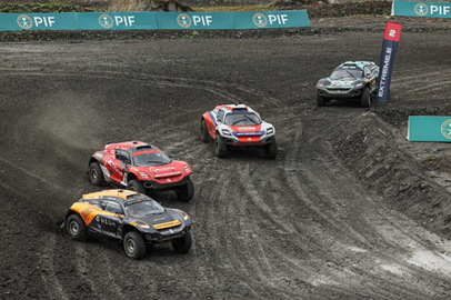 Extreme fişi çekti