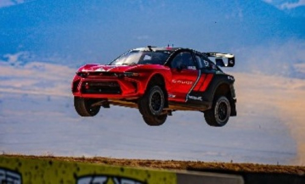Dodge'un ardında Avitaş var