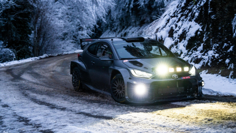 Oliver, Toyota'da ilerliyor