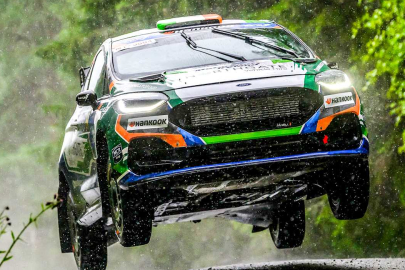 Kelly JWRC zaferini kutluyor