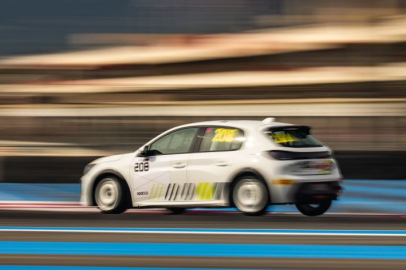 208 piste çıkıyor