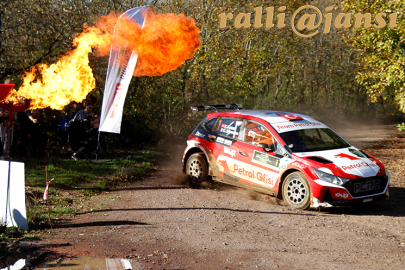 Kerem şampiyonluklarını ikiledi