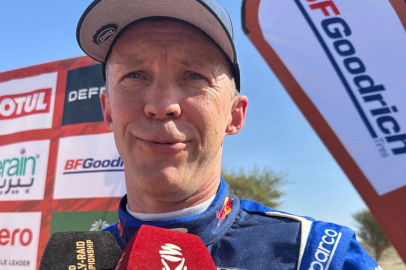 Ekström zaferle başladı