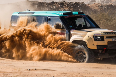 Liderler yerlerini korudu