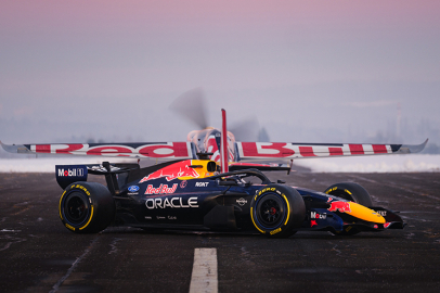 Red Bull 2026 F1 aracını tanıttı
