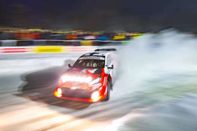 İsveç’te ikinci günün lideri Katsuta