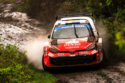 Safari’de büyük sürpriz; Solberg ve Ogier kaldı, Katsuta lider