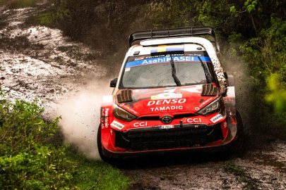 Safari’de büyük sürpriz; Solberg ve Ogier kaldı, Katsuta lider