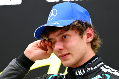 Antonelli kariyerinin ilk zaferini kazandı