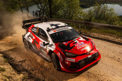 Pajari ‘dramatik’ rallide günü lider kapadı